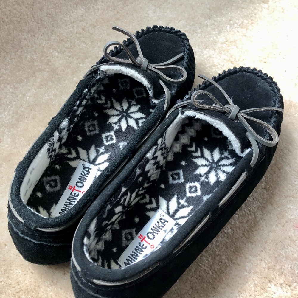 Minnetonka Women Faux Fur Slippers